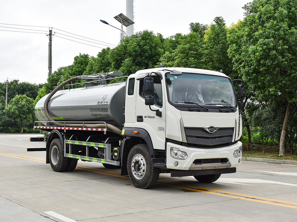 CLT5181GXEBJ6型吸糞車
