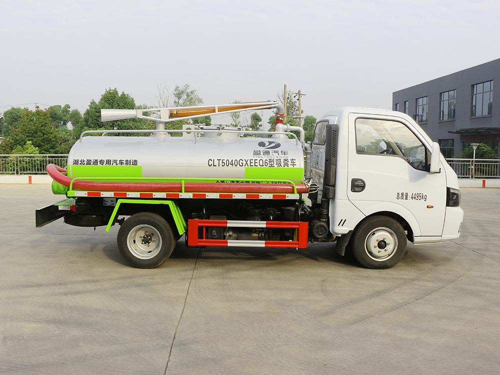 CLT5040GXEEQ6型吸糞車