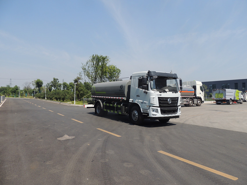 東風華神 12 方灑水車